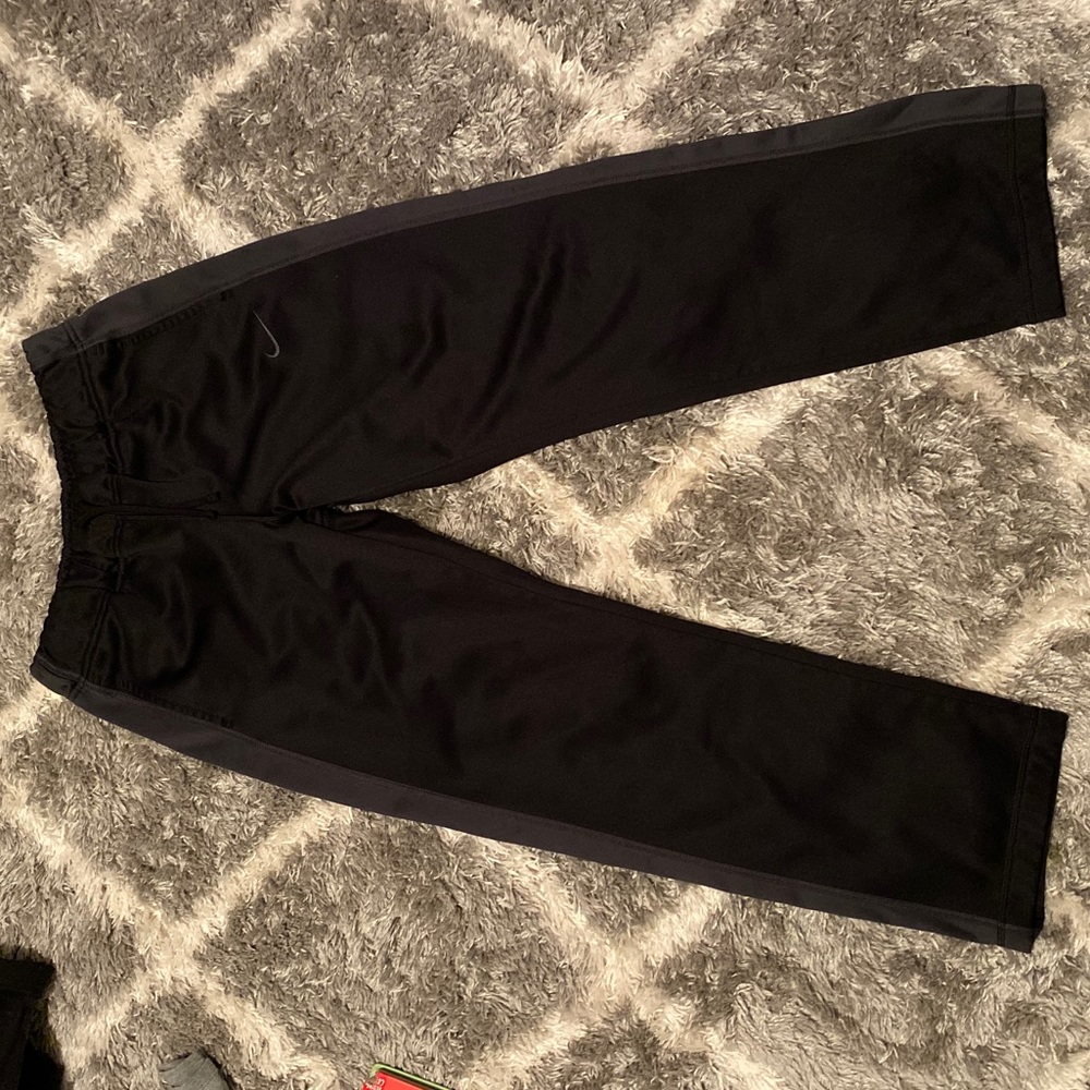 Nike Thermal-Fit sweatpants! Great condition